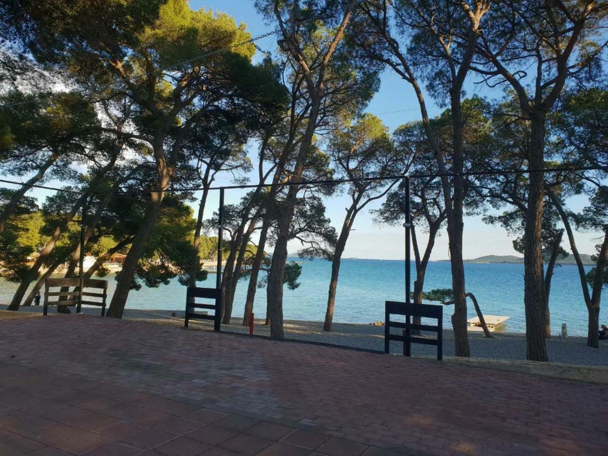 Mobile Home Starfish IV Camp Biograd Biograd Na Moru Ngoại thất bức ảnh